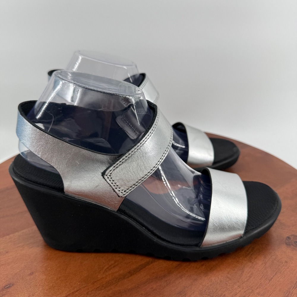 ECCO Silver Metallic Leather Wedge Sandals EU 40 US 9-9.5 Hook Loop Straps